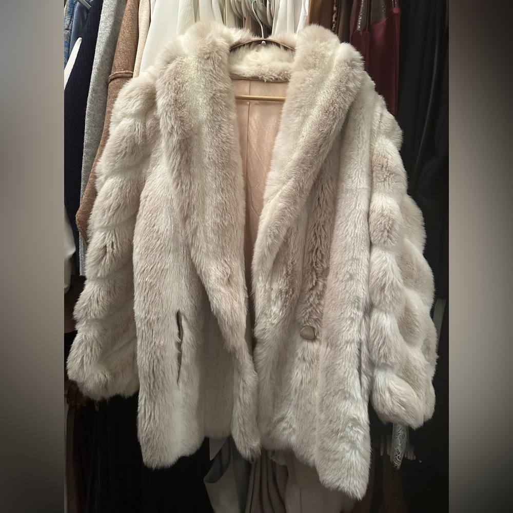 Vintage Faux Fur Dubrowsky & Perlbinder Coat 
Size M/L